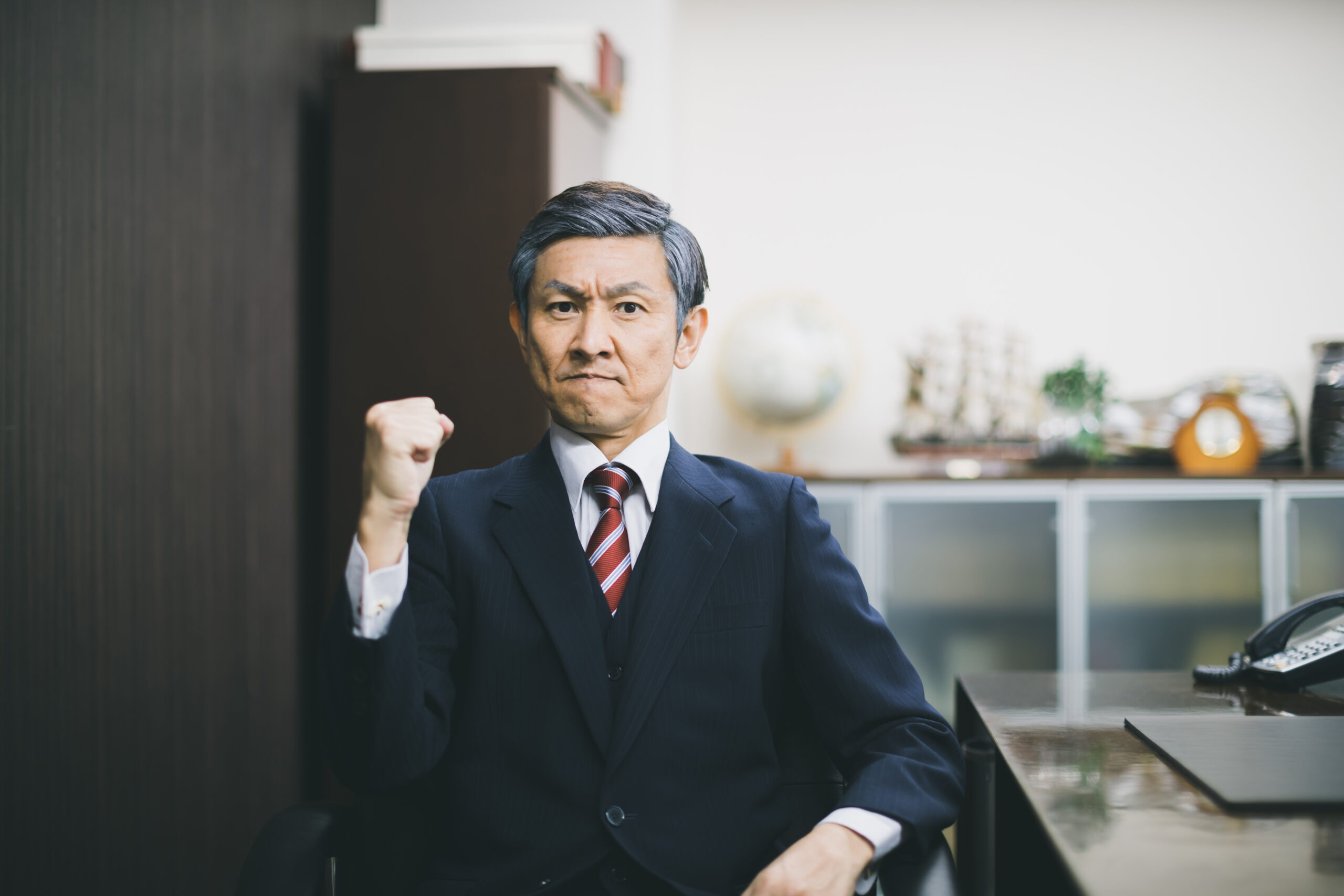 様々な働き方の制度を導入し残業時間を減少させた事例